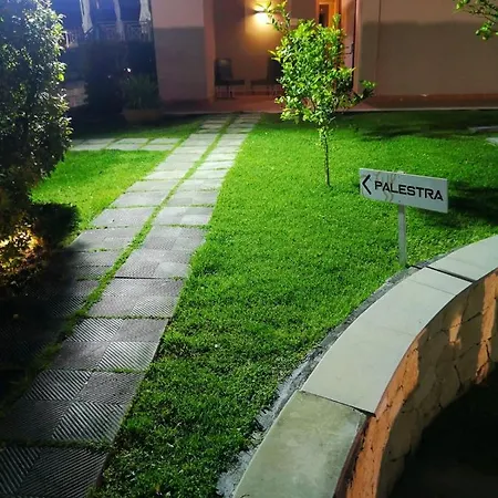 La Cavalera 3*