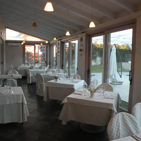 Hotell La Cavalera 3*